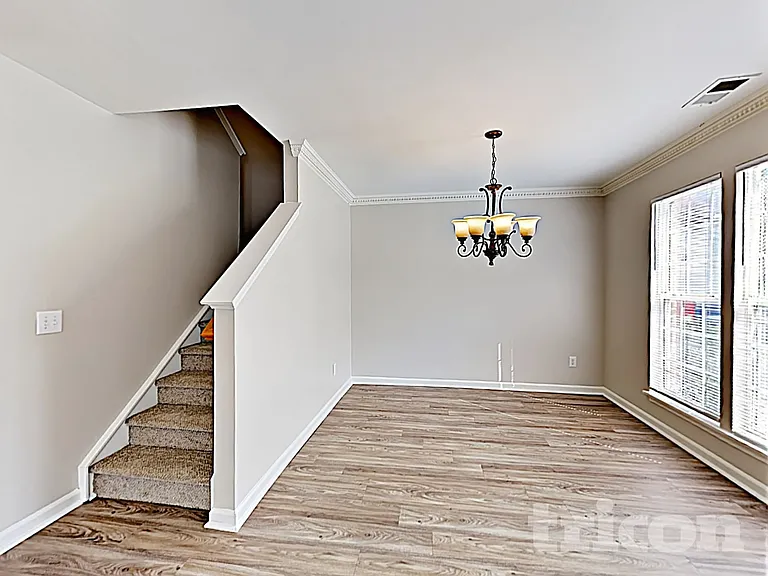 1221 Brook Farm Ln — Photo 5