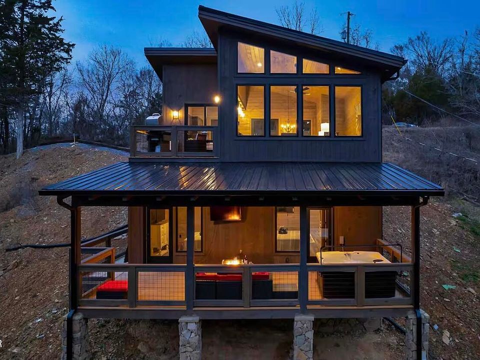 1st image of 1508 Mountain Dr