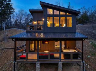 1508 Mountain Dr, Sevierville, TN 37876