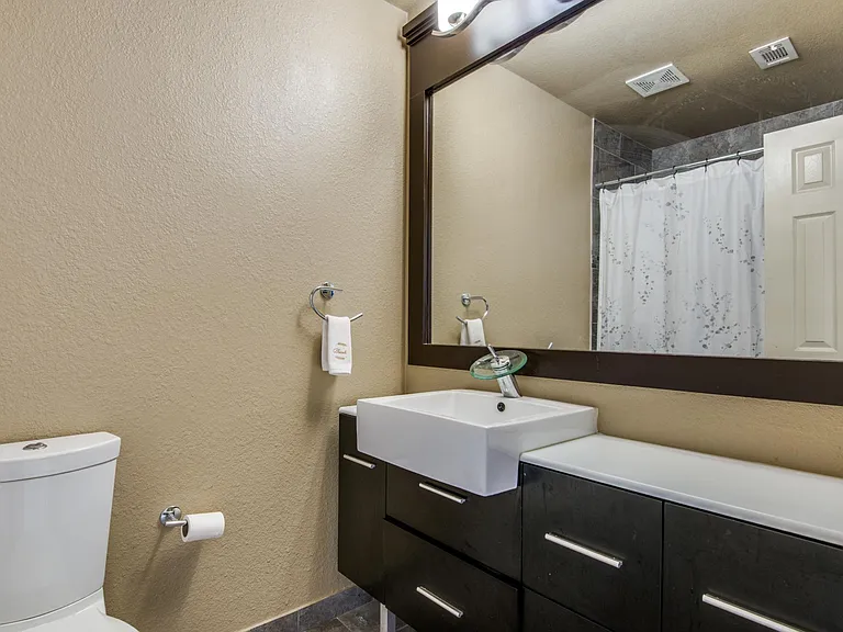 2500 Sir Tristram Ln — Photo 25