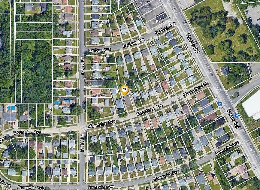 2nd image of 11205 Mountview Ave