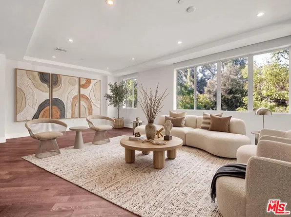 460 N Palm Dr Unit 204, Beverly Hills, CA 90210
