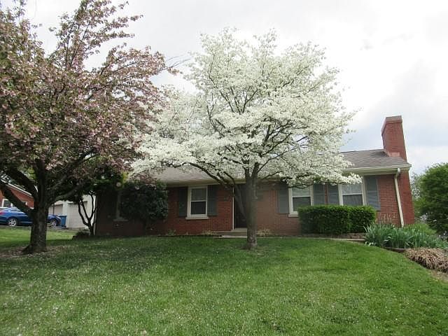 1st image of 2910 Edinburgh Dr