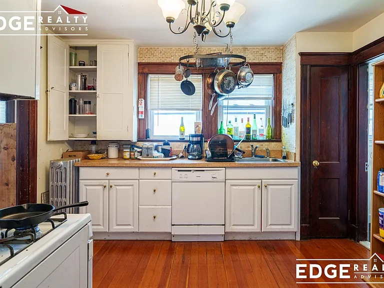 8 Niles St #2 — Photo 4