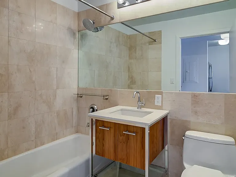 800 6th Ave #26D — Photo 7