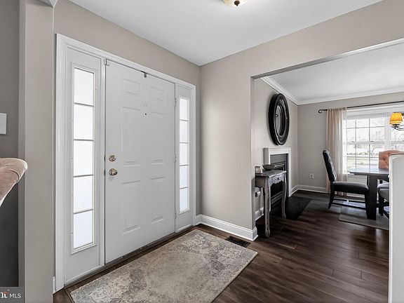5th image of 1704 Delancey Way