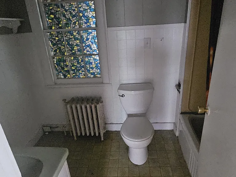 15 Middle St #2 — Photo 6