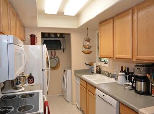 7340 Huntsmen Cir #14, Anchorage, AK 99518