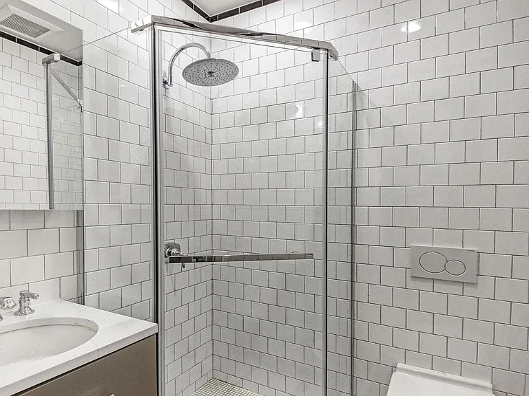 23 Avenue B #601 — Photo 11