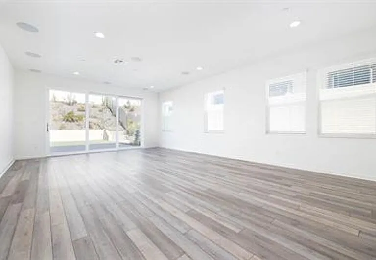 1018 Crestline Rd — Photo 9