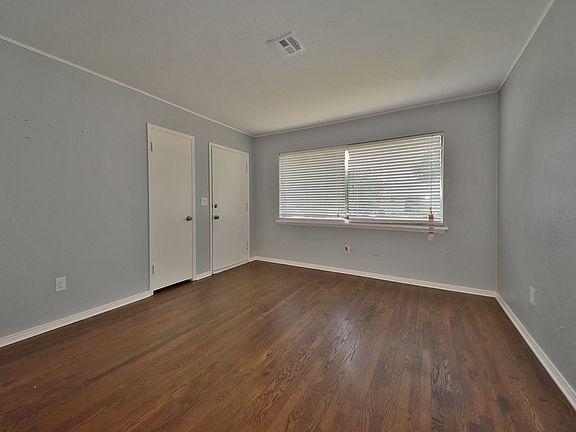 5th image of 2209 Churchill Way