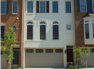 518 Seaton Square Dr, Silver Spring, MD 20901