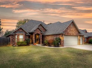 501 N Remington Way, Mustang, OK 73064