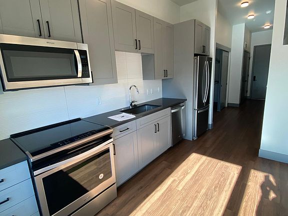3rd image of 1214 Logan St #12