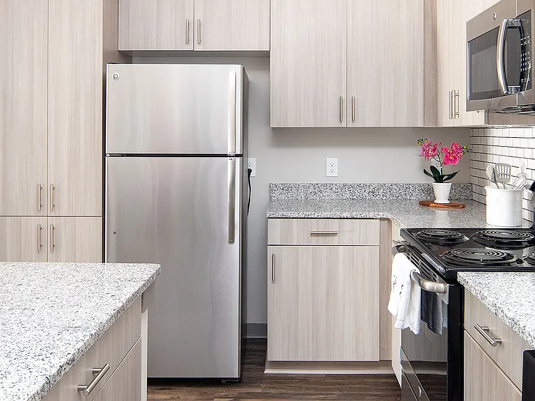 One White Oak Apartments — Photo 42