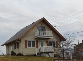 147 N Main St, Spring Grove, PA 17362