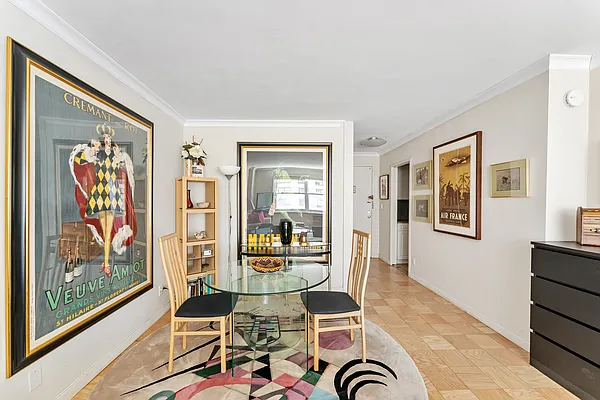 Sold by Compass | media 2
