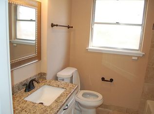 7918 Edgemoor Dr, Houston, TX 77036