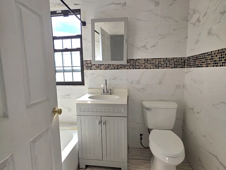 768 Glenwood Ave — Photo 14