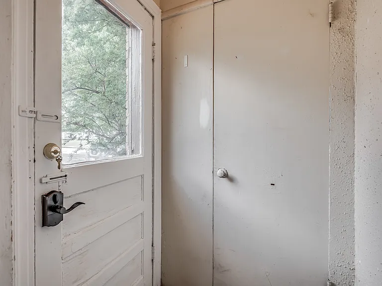 2301 N Florida Ave — Photo 14
