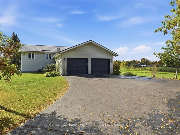 5th image of 1286 Crookston Rd