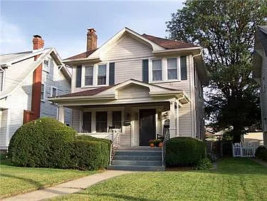 1127 4th St photo 1