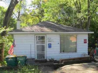 113 E Grand Ave, Fox Lake, IL 60020