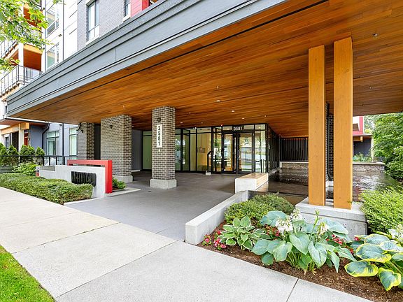2nd image of 3581 Ross Dr #212