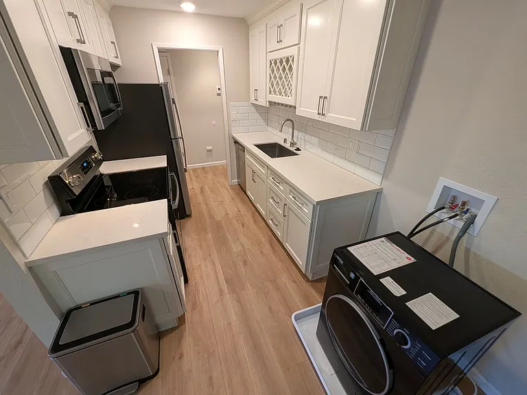 2650 Jones Rd #11 — Photo 7