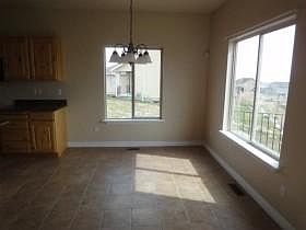 4th image of 1987 Woodview Dr