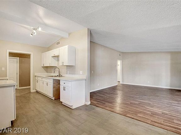 4th image of 625 N 20th St