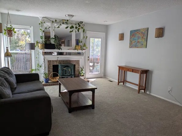1042 Pegasus Pl, Lafayette, CO 80026
