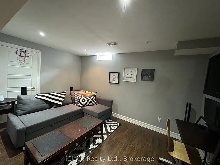 140 Duncan Ln — Photo 32