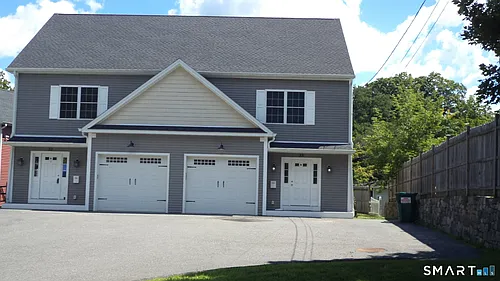 33 Maple Ave #A Photo 1