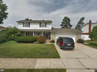 11123 Meadowbrook Dr, Warren, MI 48093