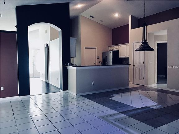 5th image of 118 Westmoreland Cir