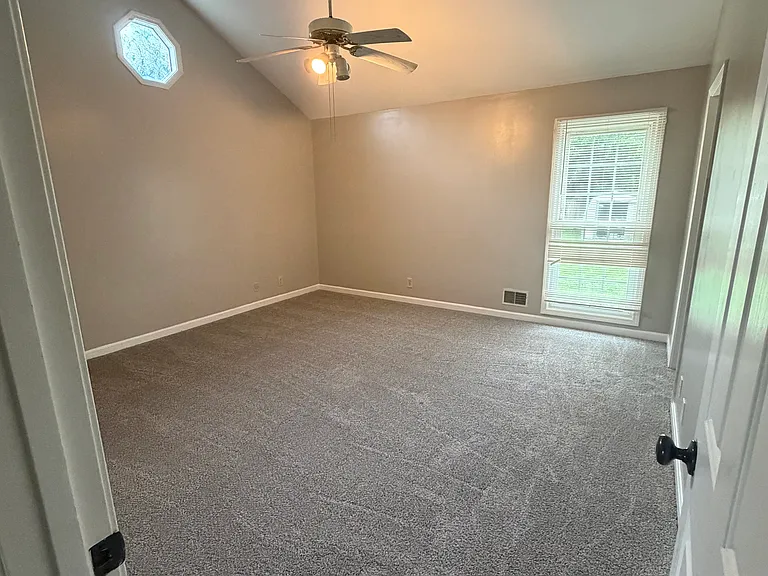 4729 Ferrer Way — Photo 5