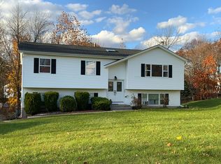 35 Headden Dr, Spring Valley, NY 10977