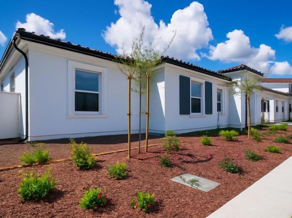 29810 Orchard Gln