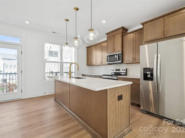 3640 S Tryon St #24, Charlotte, NC 28217