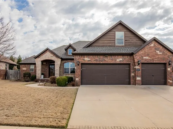 3708 N Lalique Ln, Fayetteville, AR 72704