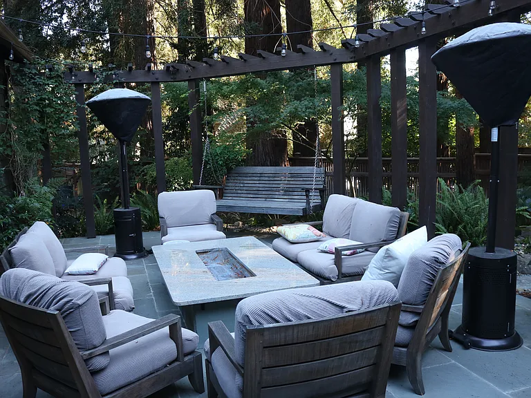 Redwood Ln — Photo 12