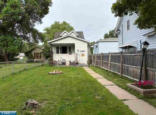 2523 4th Ave E, Hibbing, MN 55746