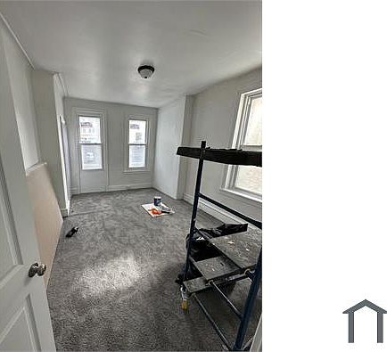 3rd image of 3235 N Carlisle St