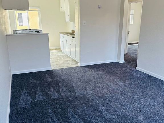 4th image of 1253 S Greenwood Ave #11