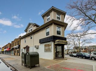 12402 Metropolitan Ave, Kew Gardens, NY 11415
