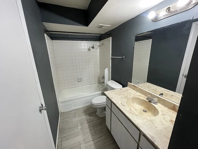 851 S HORNE 4 BATHROOM2_03042026