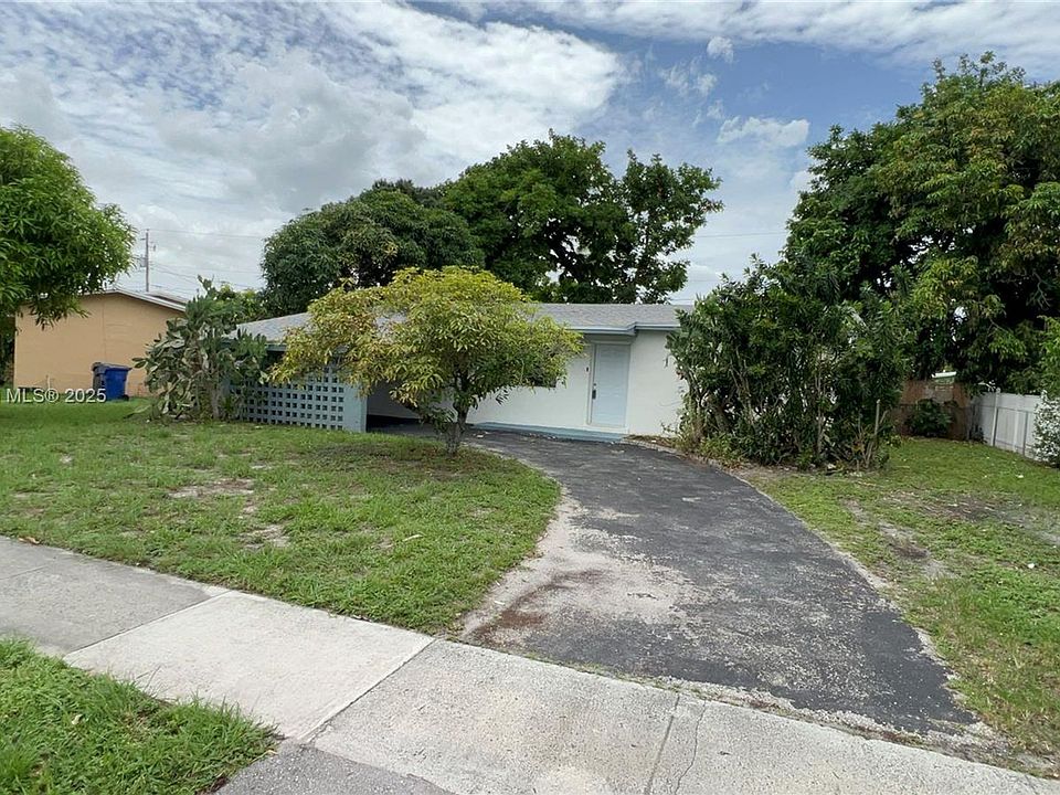 1st image of 4421 NW 33rd St