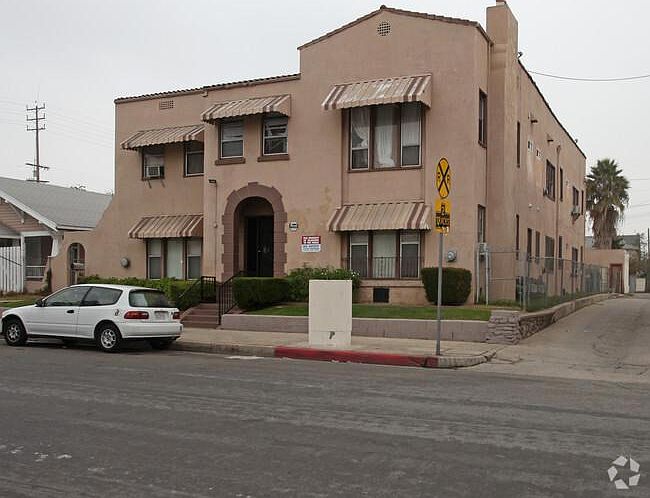 1st image of 117 N Avenue 55