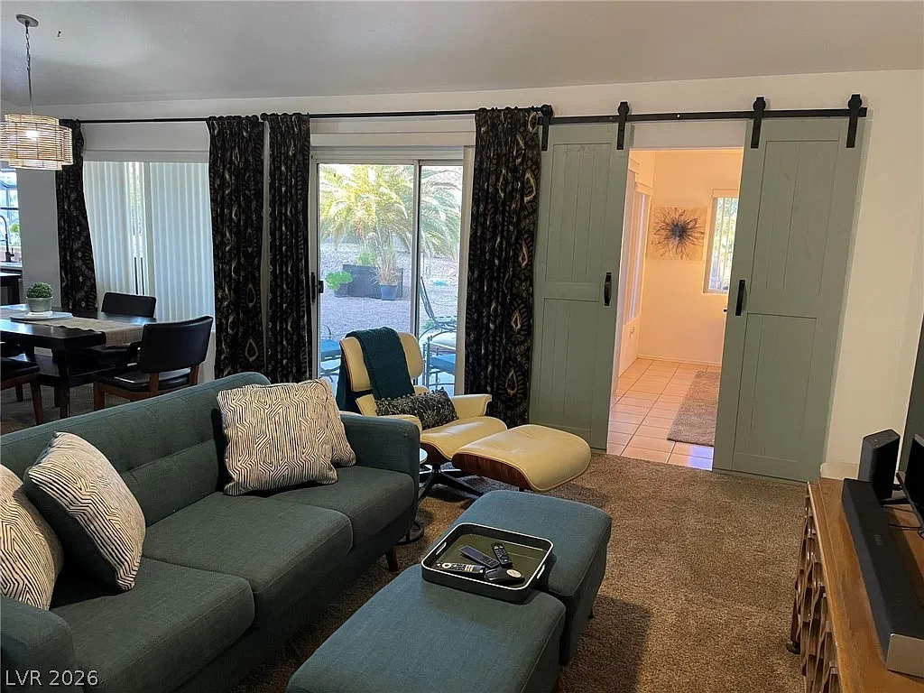 2 bed, 2.0 bath, 1370 sqft, $2,495 — Photo 1